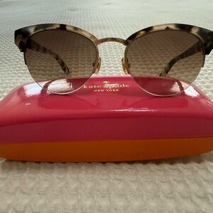 Kate Spade Brown Cat-Eye Sunglasses